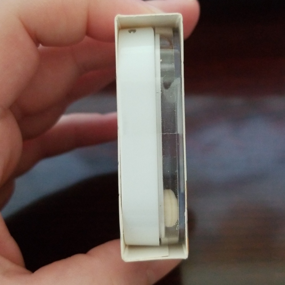 Eye shadows - Picture 3 of 4